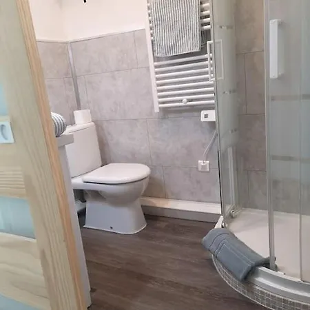 Bord De Apartamento Cassis