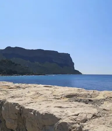 Bord De Apartamento Cassis